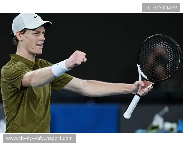 辛纳底线对攻逼迫对手失误，积分稳居世界第二挺进澳网决赛