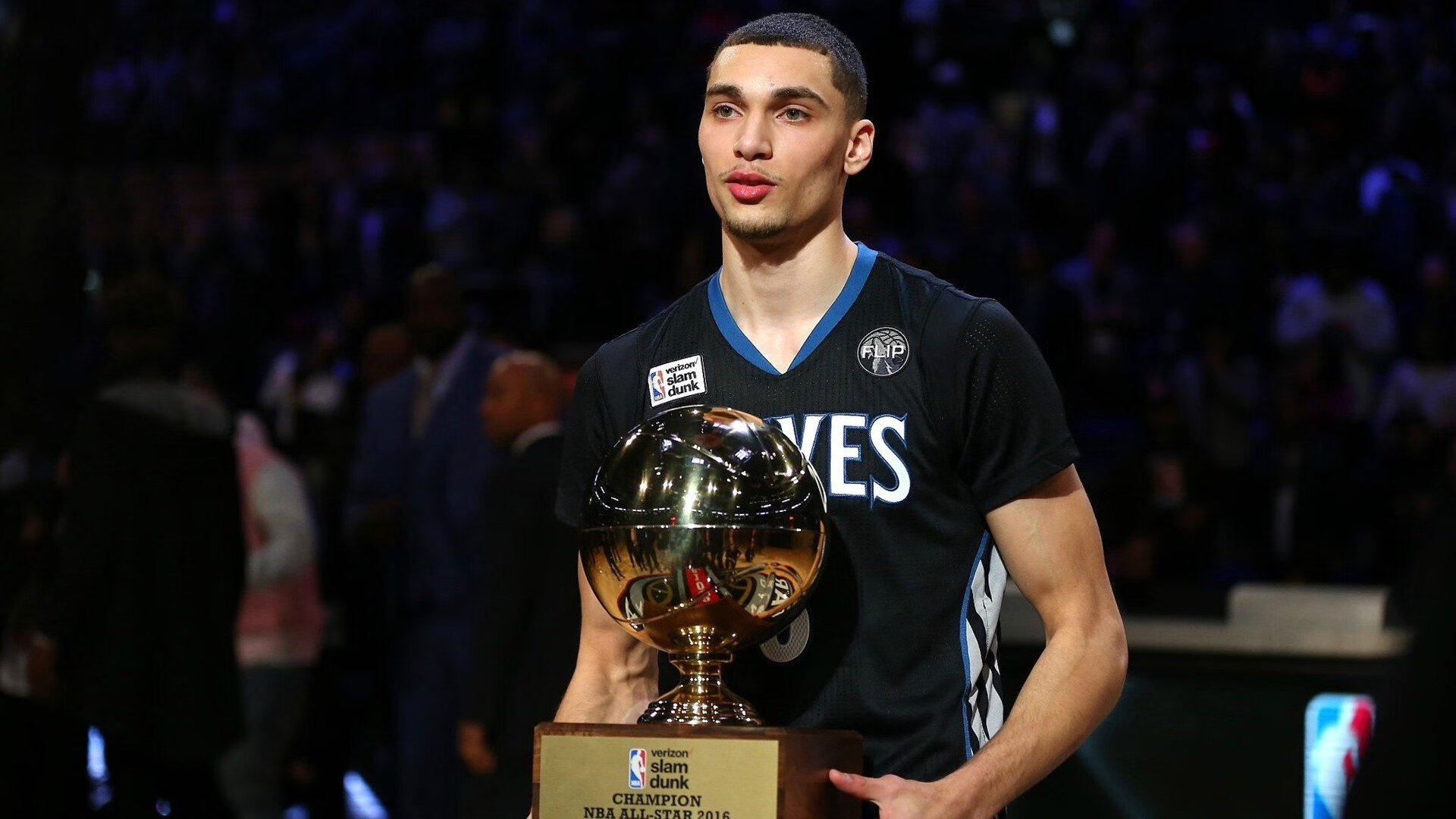 开云体育开云-“华金·托比利亚的高效防守与团队协作,为美洲狮队赢得宝贵胜利”